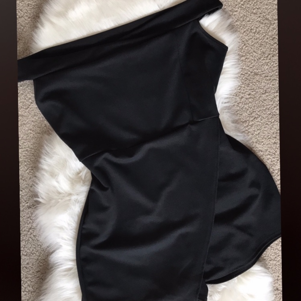 Boohoo Playsuit || Black || Size 14 US